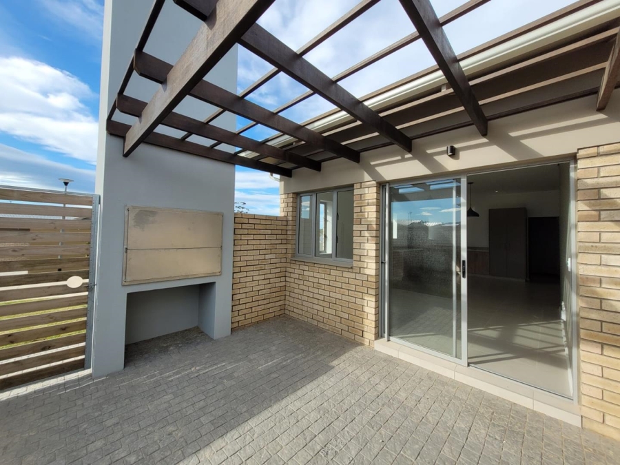 3 Bedroom Property for Sale in Mooikloof Country Estate Western Cape